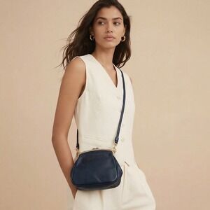 Vintage Gianni Bernini Navy Blue Leather Kiss Lock Crossbody Bag  Gold Tone